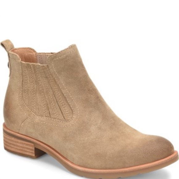 sofft suede booties